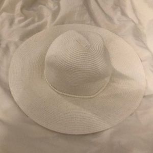 EXCELLENT condition Banana Republic Factory sun hat